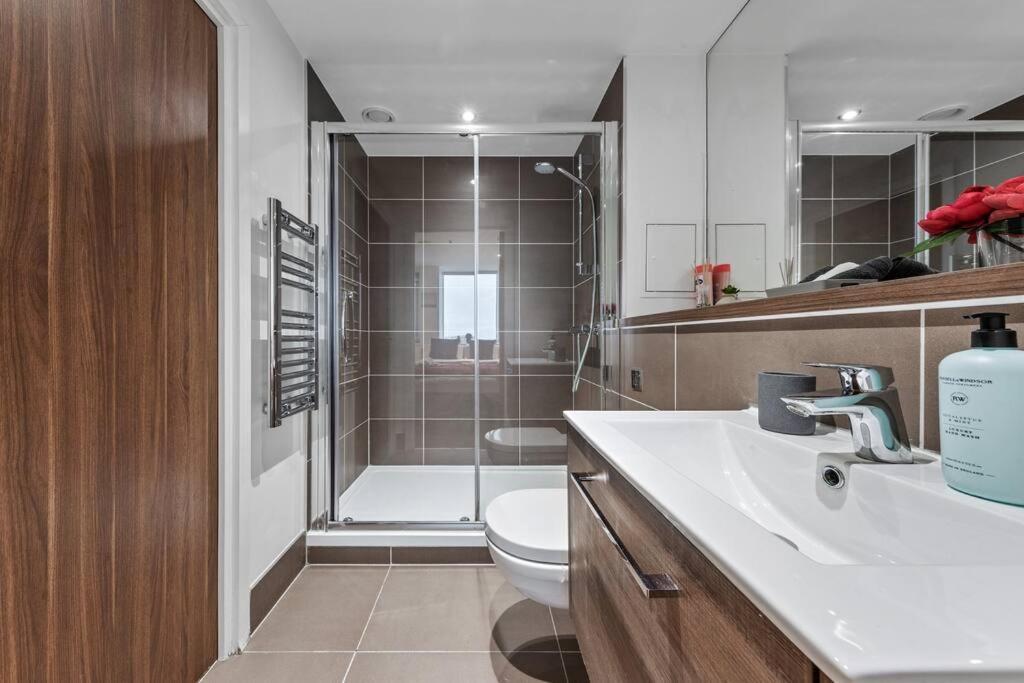 One Bedroom Flat In London Bp36 Eksteriør billede